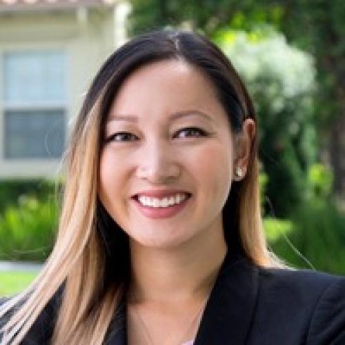 Dr. Vivian Le-Tran Headshot